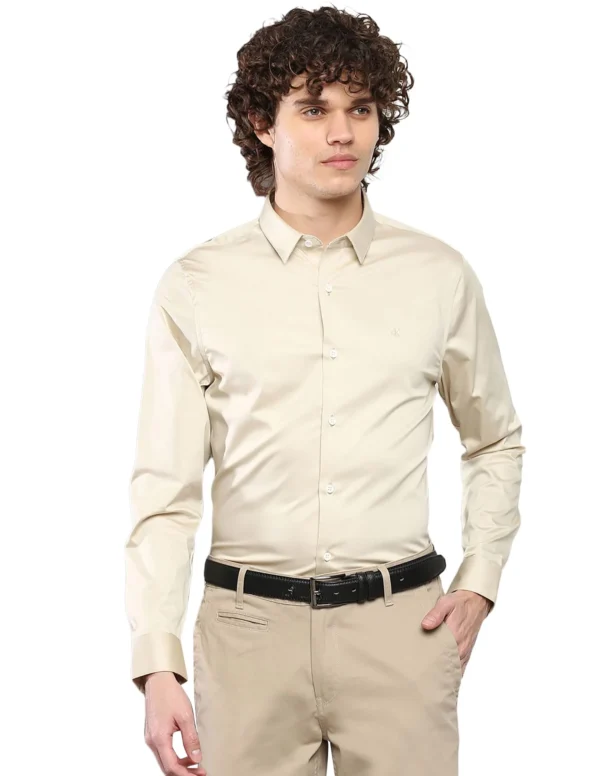 Calvin Klein Jeans Department1070 Solid Slim Fit Shirt (J319744ACI_Classic Beige S)