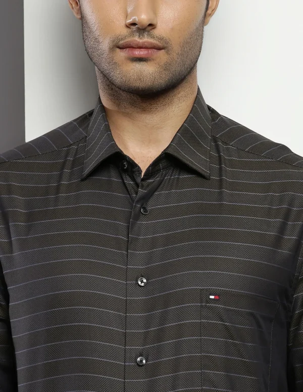 Tommy Hilfiger Mens Green Color Shirt (44) - Image 3